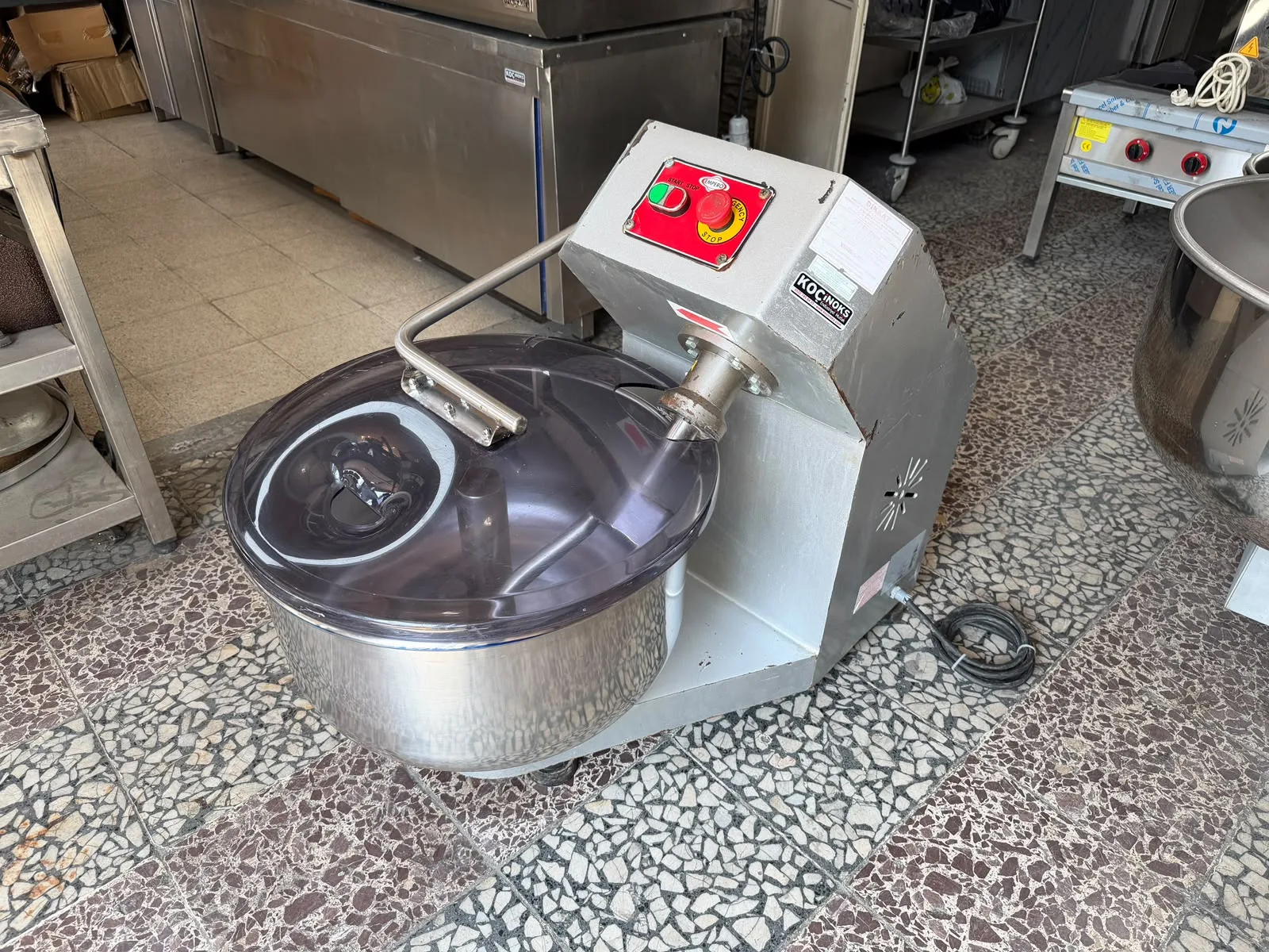 Empero 40 kg Hamur Yoğurma Makinesıi  HY.04.K